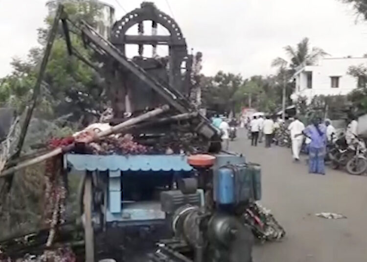 Muertes por electrocución en India tras explosión de transformador