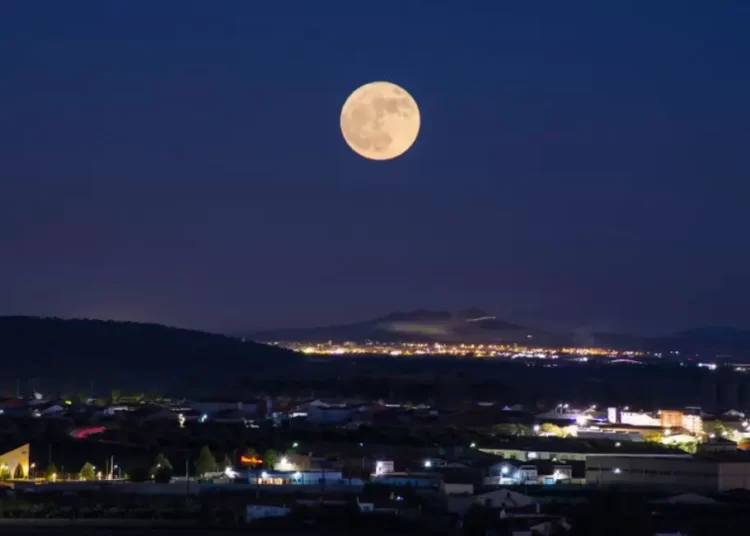 Superluna Esturión: Agosto trae dos superlunas para abrir y cerra el mes