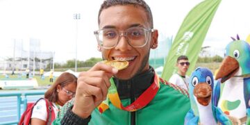 Por poco no compite, pero al final, ganó el oro en 800 metros para el Quindío