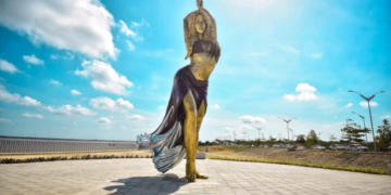 Develaron la nueva estatua de Shakira en Barranquilla