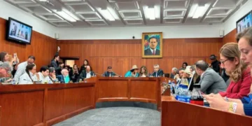 Oposición toma control en el Senado y agenda votación crucial sobre la reforma a la salud