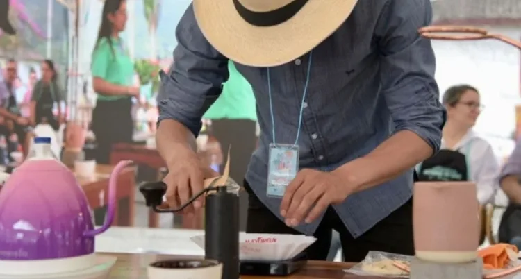 Café de colador en tela destaca en festival Salento y Café