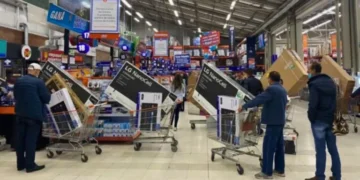 Un impulso a la economía: aprobado proyecto de ley que reviviría el día sin IVA