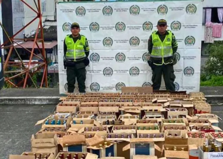 Más de 1.000 botellas de licor ilegal se incautaron en la vía Armenia – Ibagué