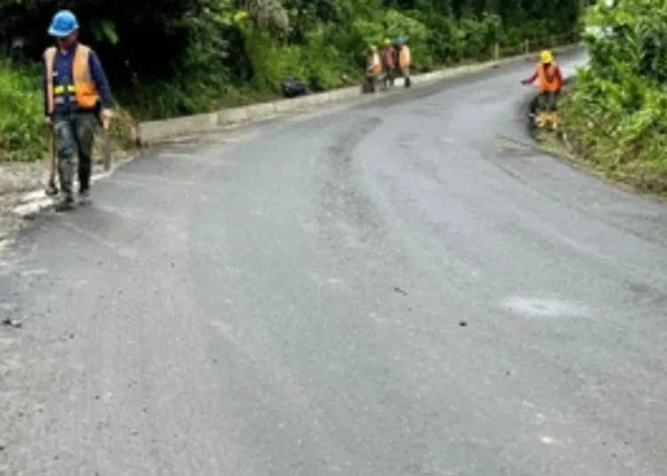 Reconstrucción de la Vía Río Verde – Pijao supera el 92% de avance