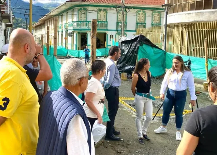 Rehabilitación vial en Calarcá vuelve a marchar
