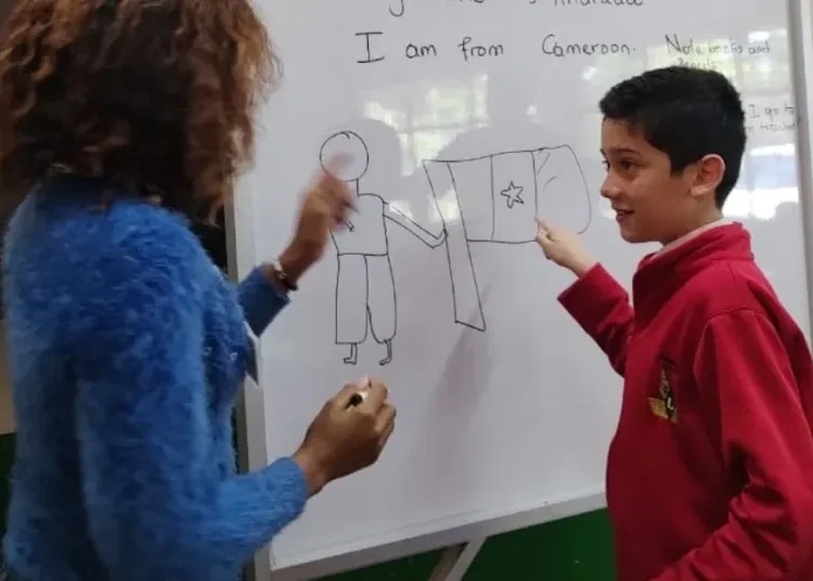 Oportunidad de formación superior para docentes de educación escolar