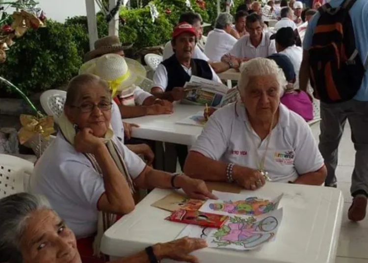 Centros Vida Galilea y Génesis de Armenia reabren para atender a adultos mayores vulnerables