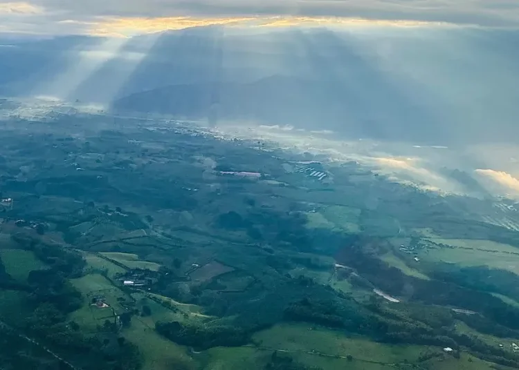 Quindío avanza en conectividad rural con apoyo de Corea del Sur