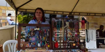 Oportunidad para emprendedoras: en inscripciones abiertas para la Feria Mujeres TIC 2024