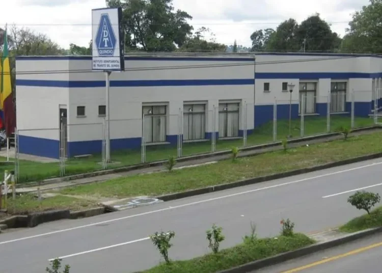 El IDTQ reinicia la emisión de licencias para automóviles tras mejoras en su flota