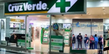 Cruz Verde dejará de dispensar medicamentos a usuarios de EPS Sanitas