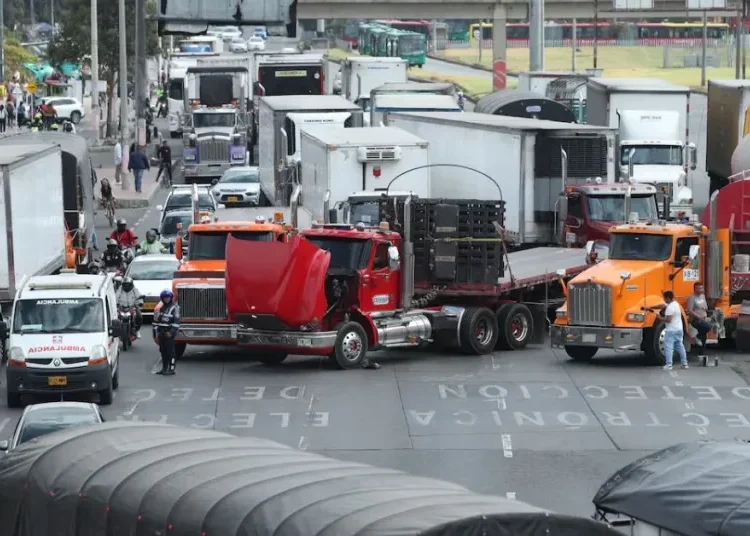 Se levanta el paro camionero: transportadores y Gobierno llegan a un acuerdo