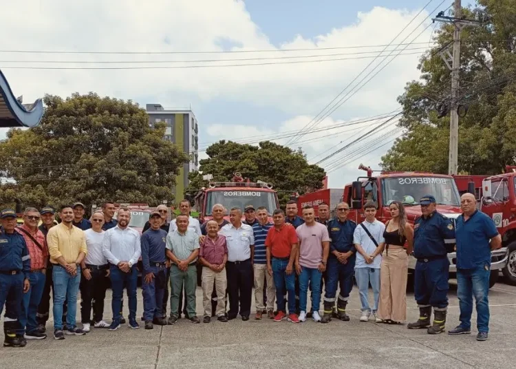 Armenia celebra 97 Años del Cuerpo Oficial de Bomberos con reconocimientos y nuevas inversiones