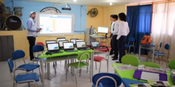 Invertirán $21.000 millones en tecnología para aulas STEAM en todas las escuelas