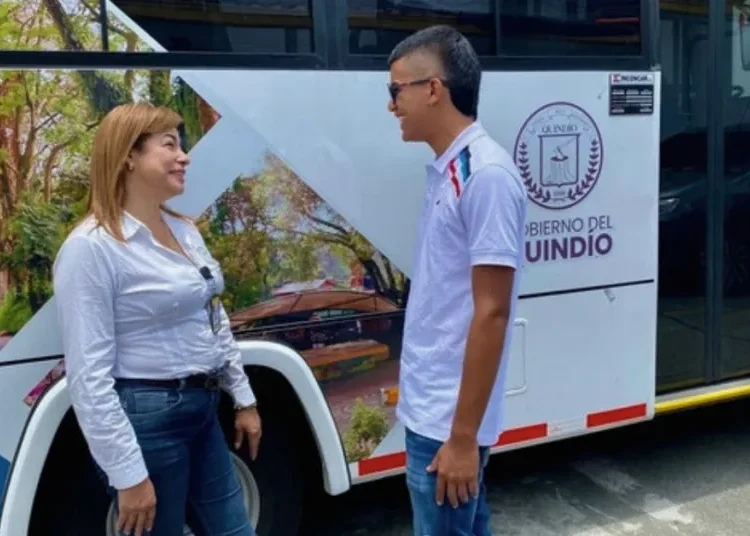 El dedicado trabajo de un joven conductor maximiza el impacto del nuevo autobús en Córdoba