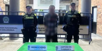Hombre es capturado tras ser señalado de asesinar a sus dos hijos de 4 y 7 años