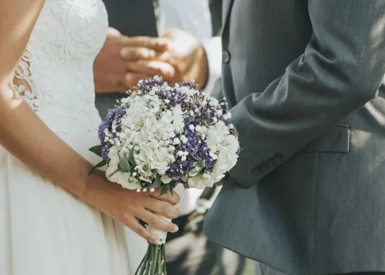 Se solicita declarar inexequible matrimonios con menores de edad en Colombia