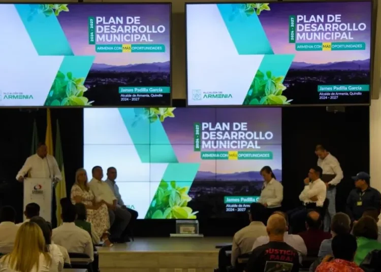 Presentan la fase final del Plan de Desarrollo 2024-2027 para Armenia