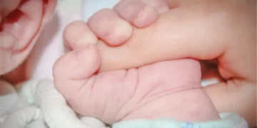 ¡Caída histórica de natalidad en Colombia! En lo corrido de 2024 han nacido solo 371.777 personas
