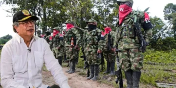 Presidente Petro suspende diálogos con el ELN tras escalada de violencia en el Catatumbo