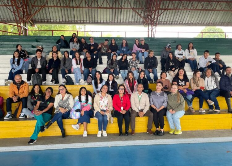 Campesinos del Quindío encuentran en CampeSENA un impulso a su formación tecnológica