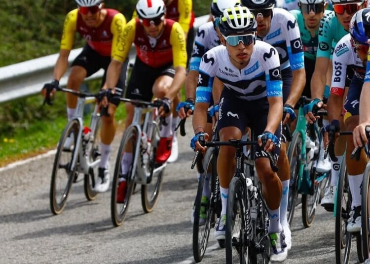 Vuelta a Asturias, con el quindiano Diego Pescador integrando el Movistar Team