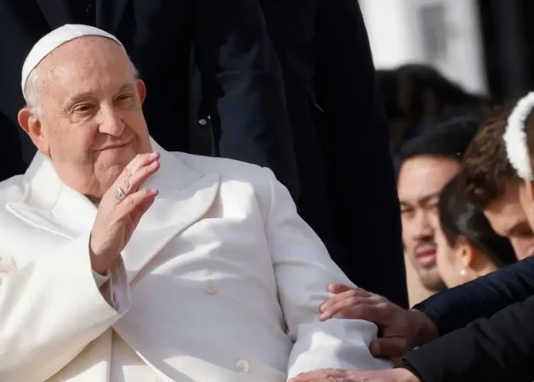 Hay mejoras: El Vaticano confirmó un alentador reporte en la salud del papa Francisco