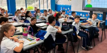 Buscan prohibir inicio de clases en Colombia antes de las 7 de la mañana. Senado aprobó proyecto
