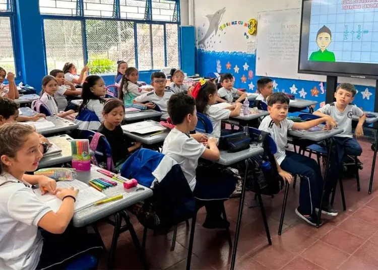 Buscan prohibir inicio de clases en Colombia antes de las 7 de la mañana. Senado aprobó proyecto