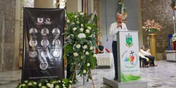 Universidad Humboldt entregará grados póstumos a estudiantes fallecidos en trágico accidente en el puente helicoidal