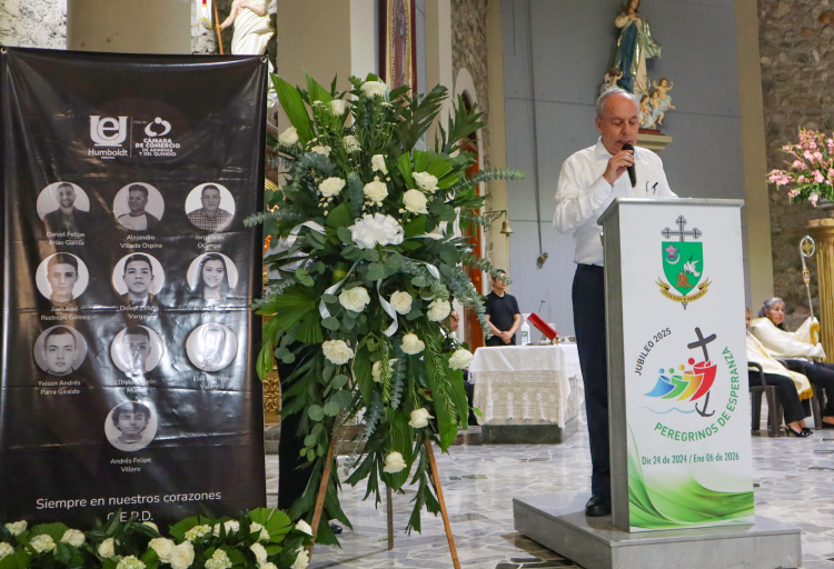 Universidad Humboldt entregará grados póstumos a estudiantes fallecidos en trágico accidente en el puente helicoidal